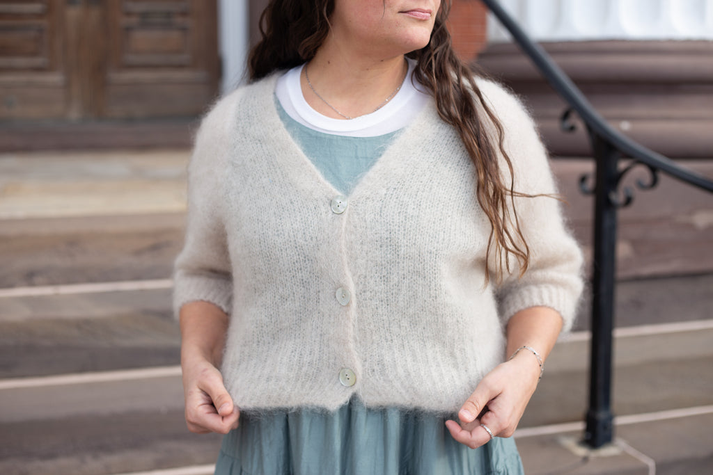 Courage V-neck Cardigan 3/4 Sleeve